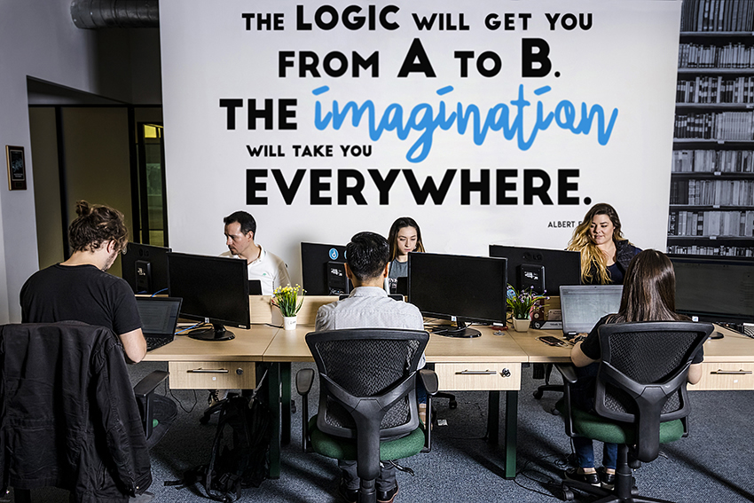Un espace de commun dans les bureaux de DigitalOnUs au Mexique