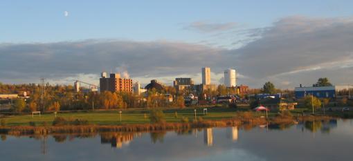 Timmins – vue du lac et des mines